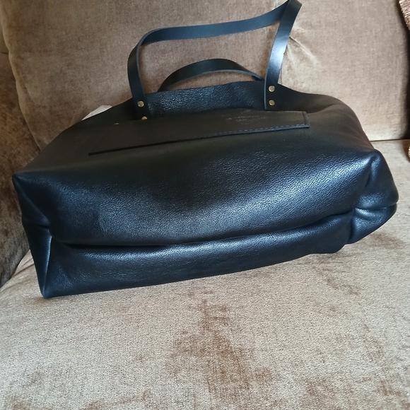 NIB Portland Leather Oversized Pebbled Leather Black Classic Tote. - Picture 3 of 5